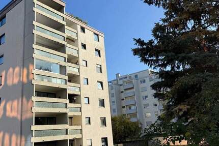 Wohnung Saarbrücken St Johann - 3 Zimmer, 195.000&euro; | Angebot:25780199