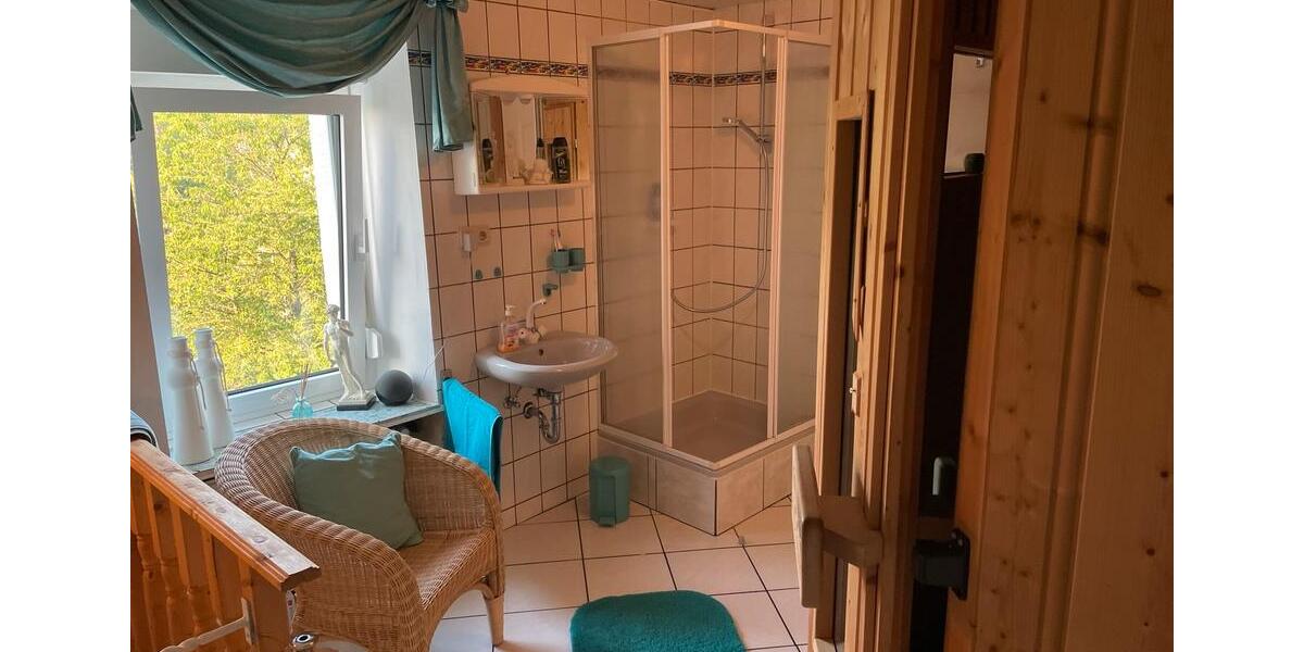 Reihenhaus Neunkirchen Heinitz - 8 Zimmer, 250 m&sup2;, 375.000&euro; | Angebot:23120743