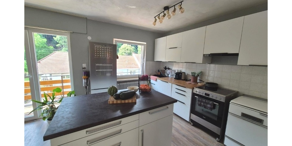 Ein-Zwei-Familien unter einem Dach – liebevoll renoviertes, freistehendes Zuhause mit Charakter - Zweifamilienhaus Linden Landkreis Kaiserslautern | Angebot:21577941