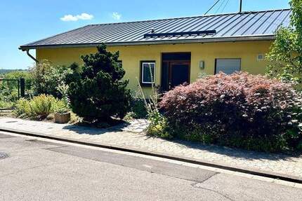 Haus Eppelborn Dirmingen - 7 Zimmer, 244 m&sup2;, 285.000&euro; | Angebot:25701154