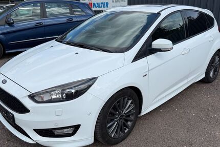Ford Focus 98.000 km 9.750 &euro; Saarbrücken/Altenkessel 66126