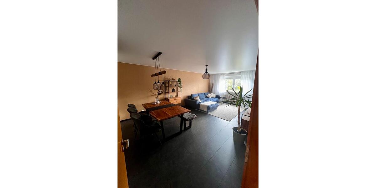 Etagenwohnung Sankt Ingbert - 3 Zimmer, 105 m&sup2;, 220.000&euro; | Angebot:26062306