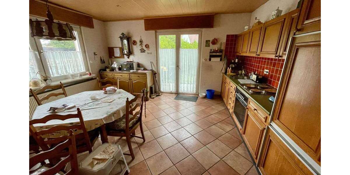 Einfamilienhaus Bexbach - 5 Zimmer, 121 m&sup2;, 214.000&euro; | Angebot:18225380