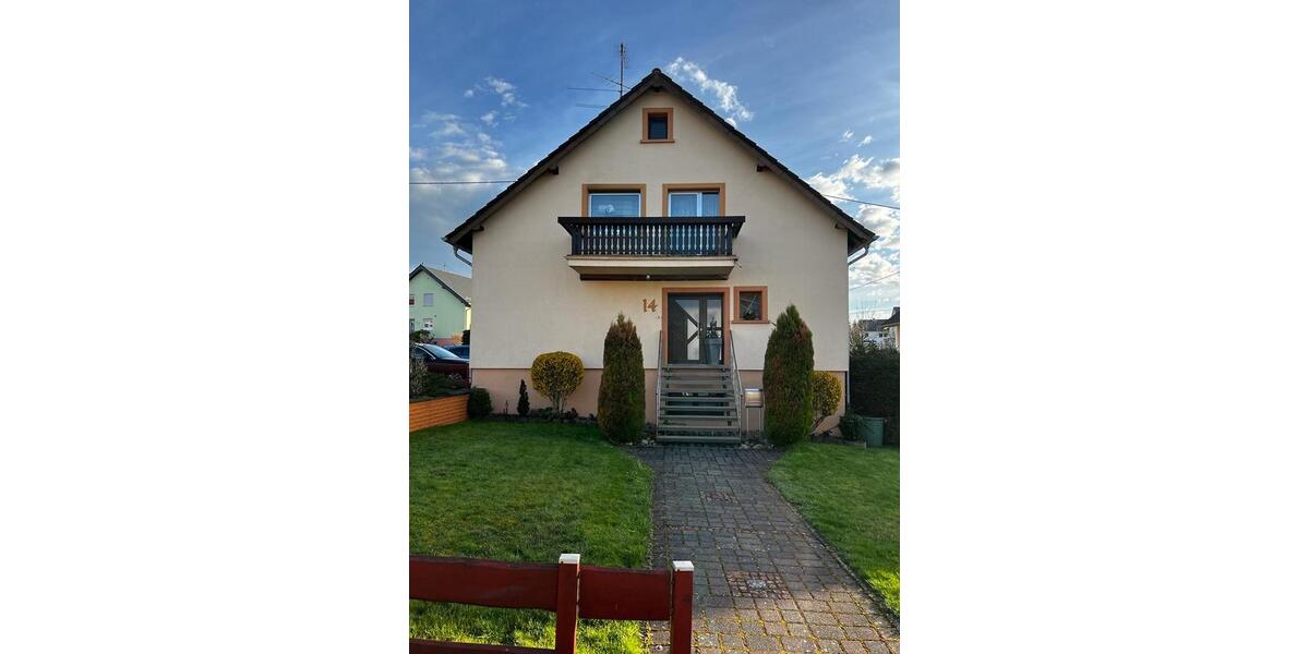 Einfamilienhaus Namborn - 11 Zimmer, 190 m&sup2;, 270.000&euro; | Angebot:25378859
