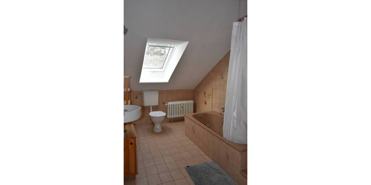 Einfamilienhaus Pirmasens Innenstadt - 7 Zimmer, 235 m&sup2;, 399.000&euro; | Angebot:25799105