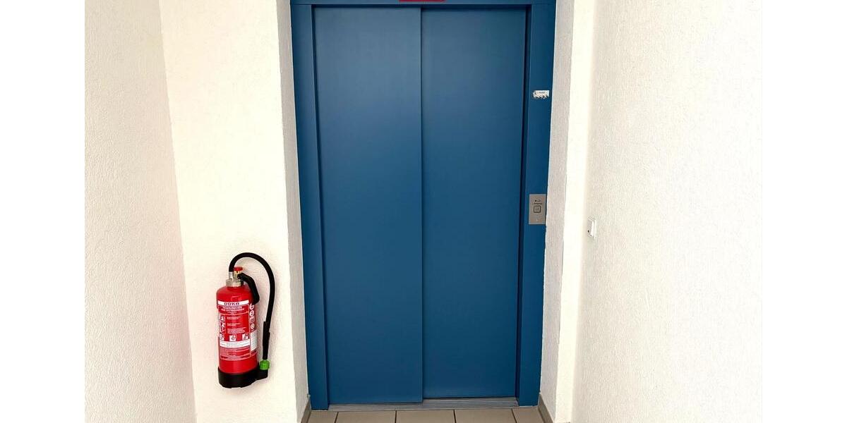 Etagenwohnung Saarbrücken Malstatt - 3 Zimmer, 83 m&sup2;, 700&euro; | Angebot:25971120