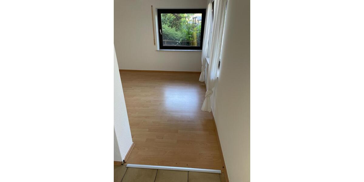 Etagenwohnung Homburg - 1 Zimmer, 30 m&sup2;, 450&euro; | Angebot:26577063