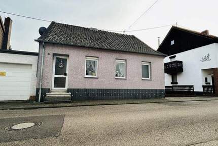 Haus Saarbrücken Dudweiler - 6 Zimmer, 115 m&sup2;, 125.000&euro; | Angebot:25801874