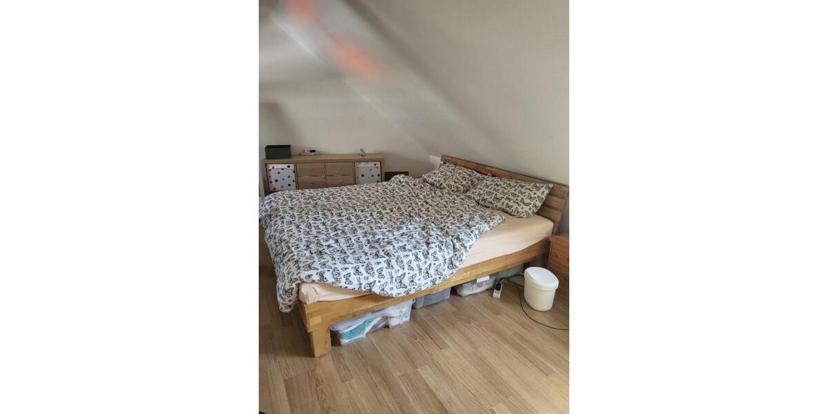 Dachgeschoßwohnung Neunkirchen - 3 Zimmer, 70 m&sup2;, 700&euro; | Angebot:25659592