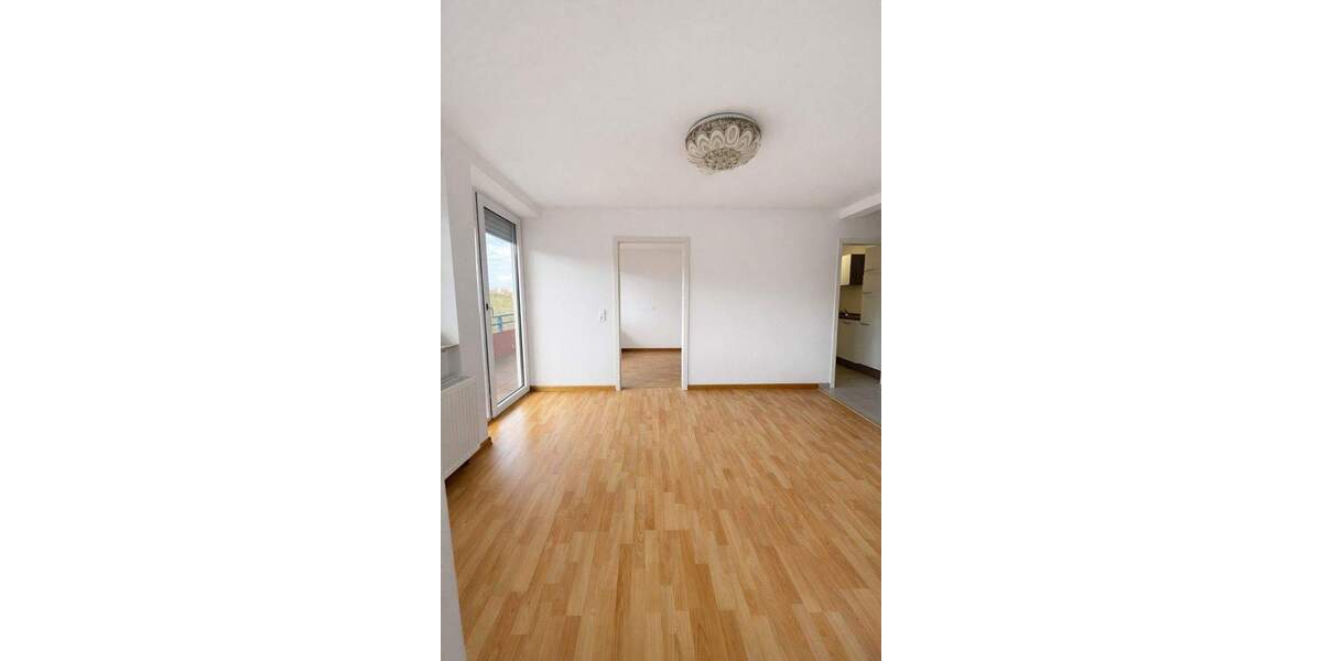 Etagenwohnung Kusel - 3 Zimmer, 67 m&sup2;, 640&euro; | Angebot:25806707