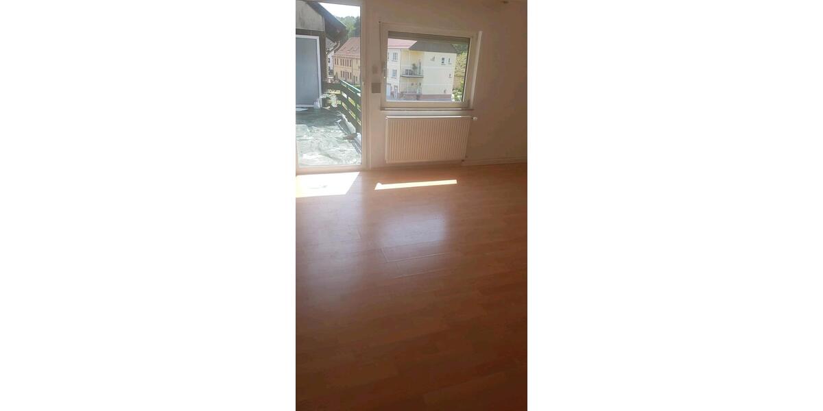 Dachgeschoßwohnung Eppelborn - 1 Zimmer, 60 m&sup2;, 500&euro; | Angebot:25350181