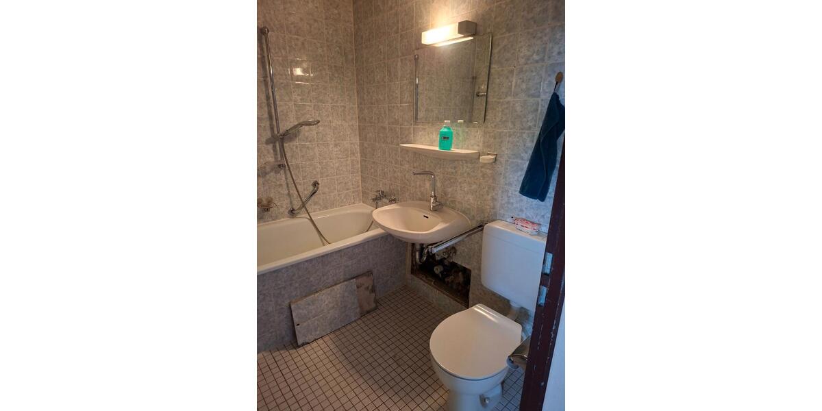 Etagenwohnung Saarbrücken Eschberg - 3.5 Zimmer, 86 m&sup2;, 180.000&euro; | Angebot:27299023