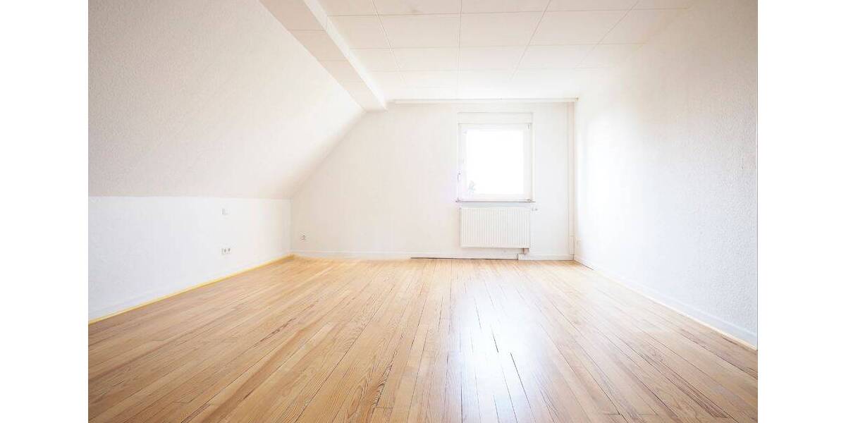 Einfamilienhaus Heusweiler Holz - 6 Zimmer, 1.350&euro; | Angebot:25928510