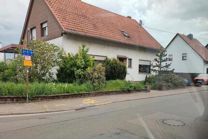 Wohnung Saarbrücken West - 3 Zimmer, 89 m&sup2;, 730&euro; | Angebot:25917921