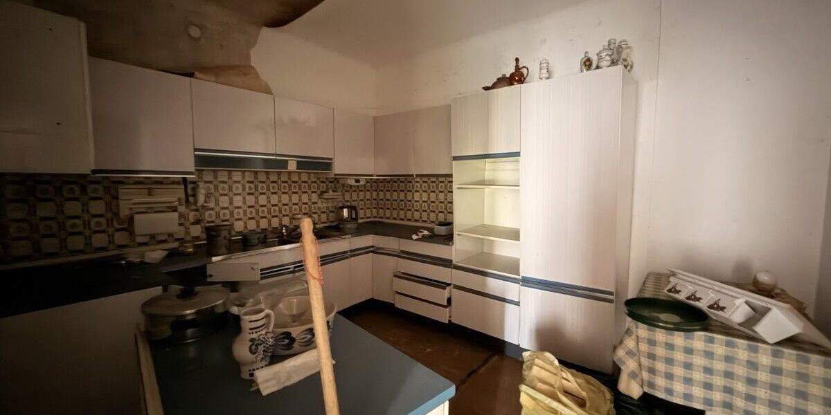 Mehrfamilienhaus, Wohnhaus Neunkirchen/Saar Hangard - 6 Zimmer, 120 m&sup2;, 59.000&euro; | Angebot:25736185