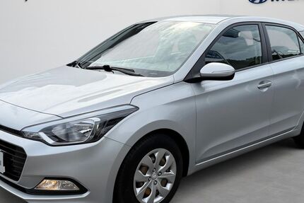 Hyundai i20 72.926 km 7.990 &euro; Contwig 66497