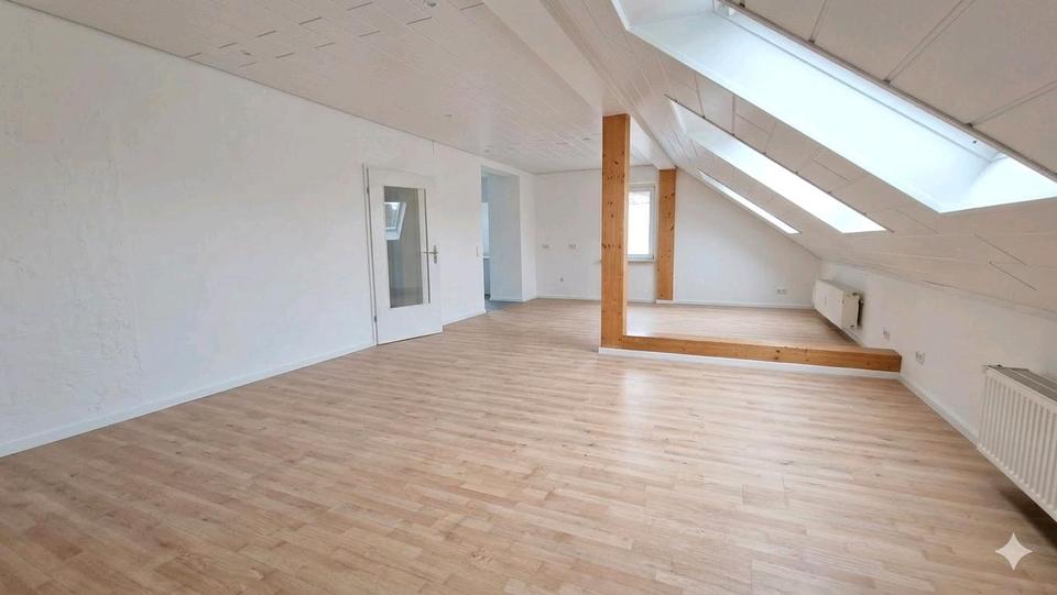 Etagenwohnung Sankt Ingbert - 2 Zimmer, 74 m&sup2;, 720&euro; | Angebot:25543037