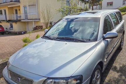 Volvo V70 341.123 km 2.700 &euro; Hütschenhausen 66882