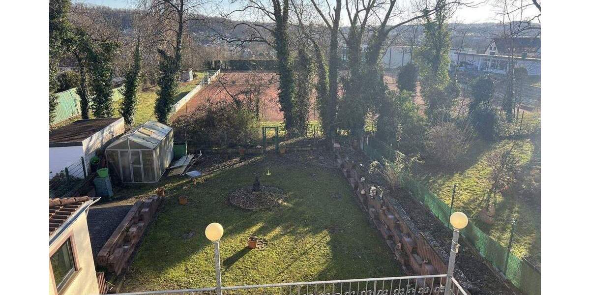 Einfamilienhaus Neunkirchen Innenstadt - 6 Zimmer, 210 m&sup2;, 395.000&euro; | Angebot:25755189