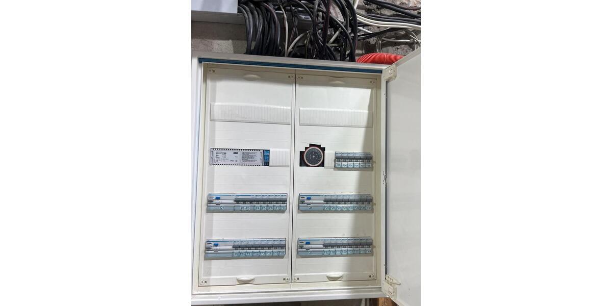 Einfamilienhaus Saarbrücken - 6 Zimmer, 140 m&sup2;, 359.000&euro; | Angebot:25757727