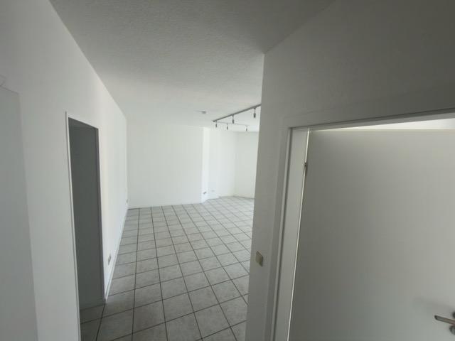 Erdgeschoßwohnung Homburg - 2 Zimmer, 61 m&sup2;, 600&euro; | Angebot:26323185