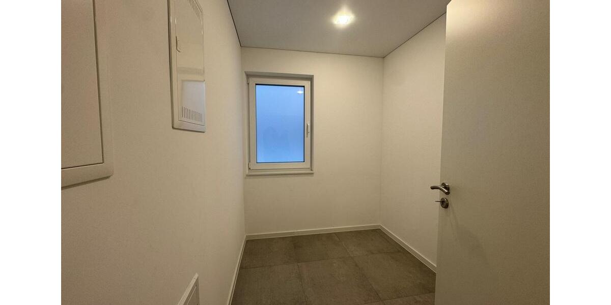 Etagenwohnung Gries - 5 Zimmer, 190 m&sup2;, 1.950&euro; | Angebot:24491788