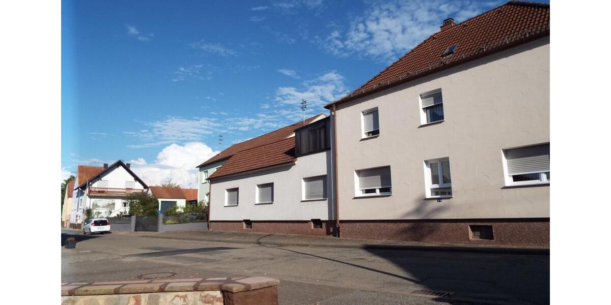 Einfamilienhaus Hermersberg - 7 Zimmer, 150 m&sup2;, 295.000&euro; | Angebot:26022460
