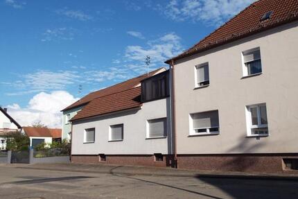 Haus Hermersberg - 7 Zimmer, 150 m&sup2;, 295.000&euro; | Angebot:26022460