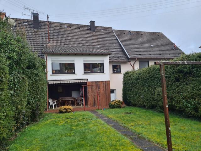 Großzügiges gepflegtes 2-Familienhaus Nähe Schönenberg-Kübelberg - Mehrfamilienhaus, Wohnhaus Schönenberg-Kübelberg | Angebot:26991759