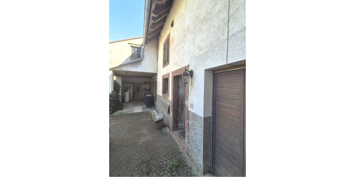 Raum für Ideen: Bauernhaus mit Mehrwert: Haupthaus und 4 vermietete Wohneinheiten - Mehrfamilienhaus, Wohnhaus Blieskastel-Böckweiler Böckweiler | Angebot:24411404