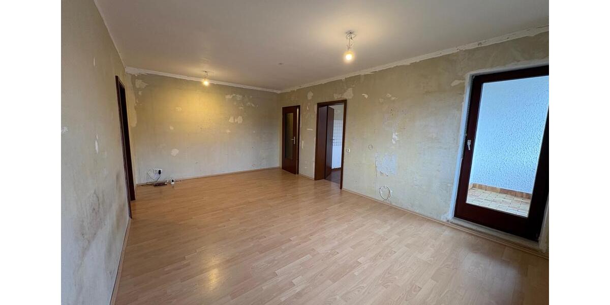 Etagenwohnung Saarbrücken Malstatt - 3 Zimmer, 75 m&sup2;, 150.000&euro; | Angebot:25159367