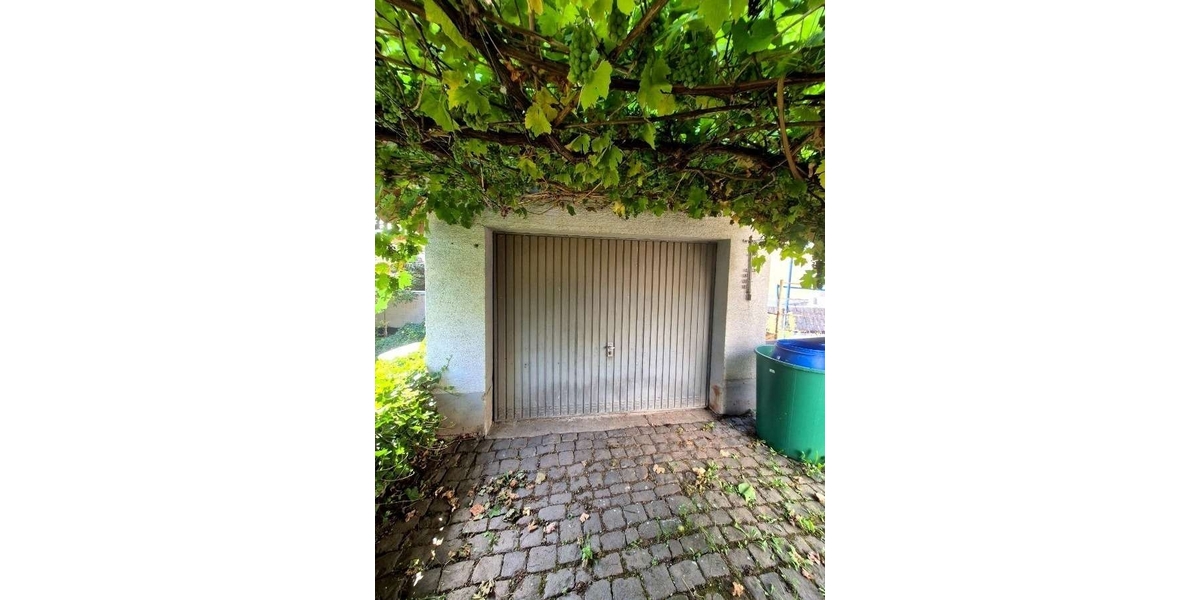 Vielseitiges Zweifamilienhaus mit Gewerbemöglichkeit, zahlreichen Stellplätzen u. idyllischem Garten - Mehrfamilienhaus, Wohnhaus Friedelhausen Friedelhausen | Angebot:27131029