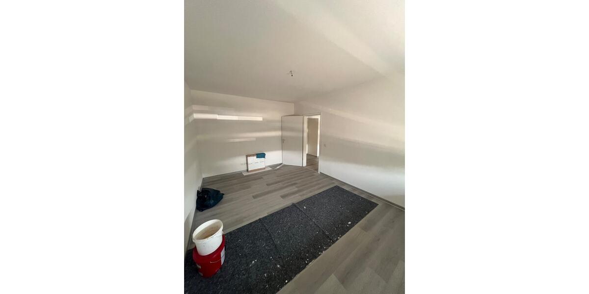 Etagenwohnung Saarbrücken Brebach-Fechingen - 2 Zimmer, 50 m&sup2;, 115.000&euro; | Angebot:27178870