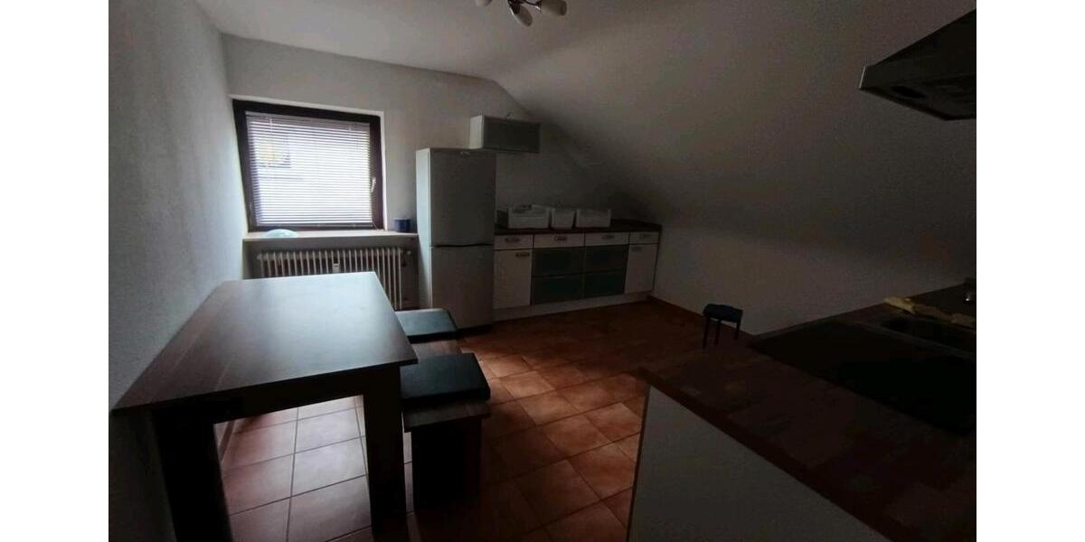 Dachgeschoßwohnung Homburg - 3 Zimmer, 80 m&sup2;, 800&euro; | Angebot:26661564