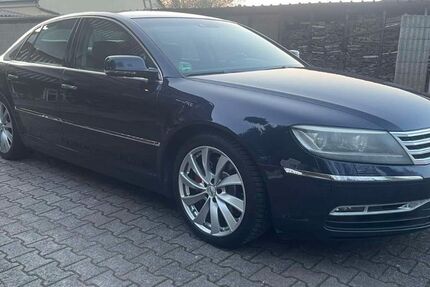 VW Phaeton 220.000 km 8.500 &euro; Hauptstuhl 66851