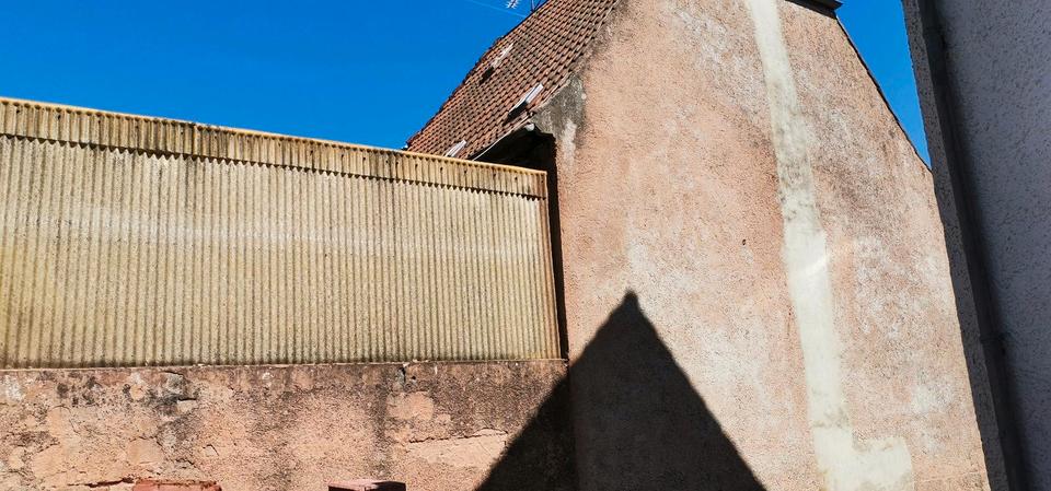 Einfamilienhaus Breitenbach - 4 Zimmer, 130 m&sup2;, 119.000&euro; | Angebot:25857498