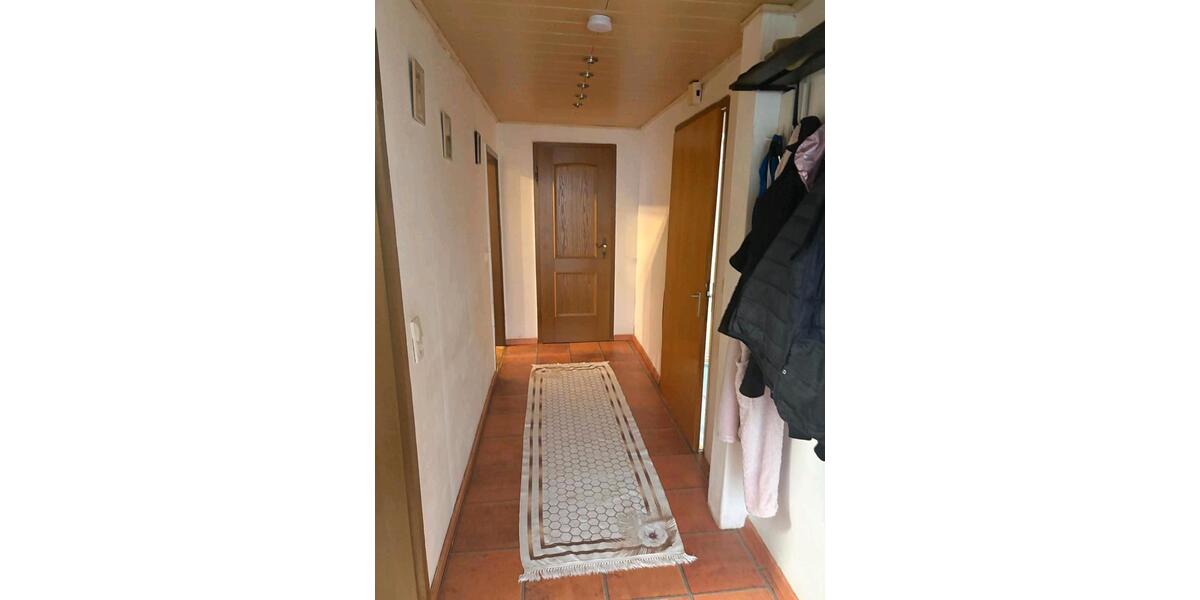 Etagenwohnung Neunkirchen - 4 Zimmer, 94 m&sup2;, 92.000&euro; | Angebot:26931596