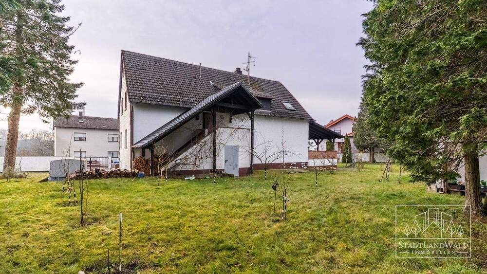 Einfamilienhaus Schweix - 9 Zimmer, 222 m&sup2;, 269.750&euro; | Angebot:25798626