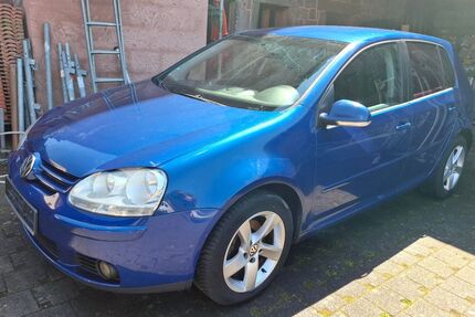 VW Golf 299.000 km 3.250 &euro; Münchweiler 66981