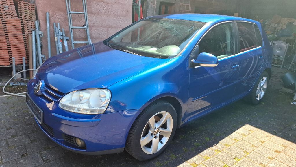 VW Golf 299.000 km 3.250 &euro; Münchweiler 66981