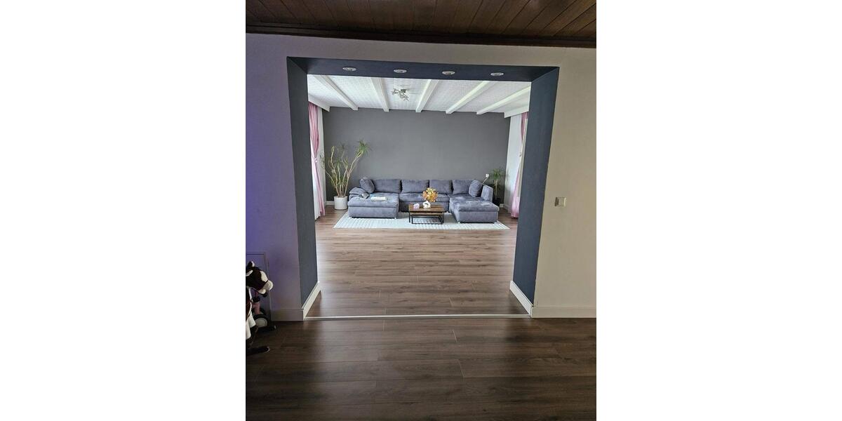 Einfamilienhaus Eppelborn - 7 Zimmer, 140 m&sup2;, 260.000&euro; | Angebot:25971204