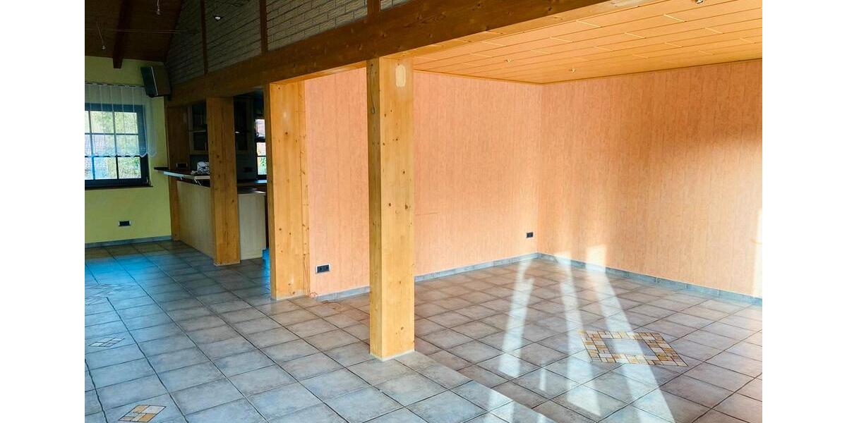 Einfamilienhaus Weilerbach - 8 Zimmer, 226 m&sup2;, 1.900&euro; | Angebot:25307721