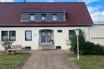 Haus Freisen - 10 Zimmer, 180 m&sup2;, 349.000&euro; | Angebot:25988432