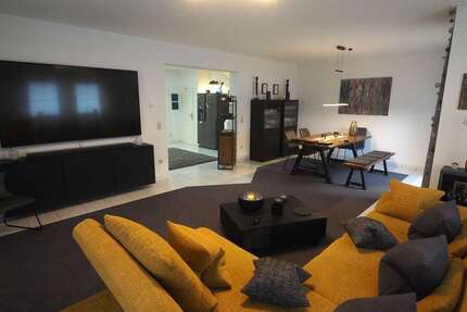 Wohnung Zweibrücken - 6 Zimmer, 186 m&sup2;, 320.000&euro; | Angebot:24941979