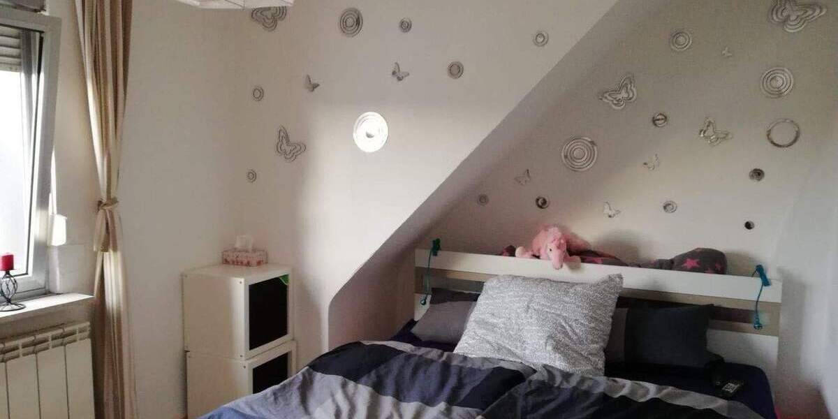 Doppelhaushälfte Saarbrücken Dudweiler - 6 Zimmer, 168 m&sup2;, 269.000&euro; | Angebot:26065383