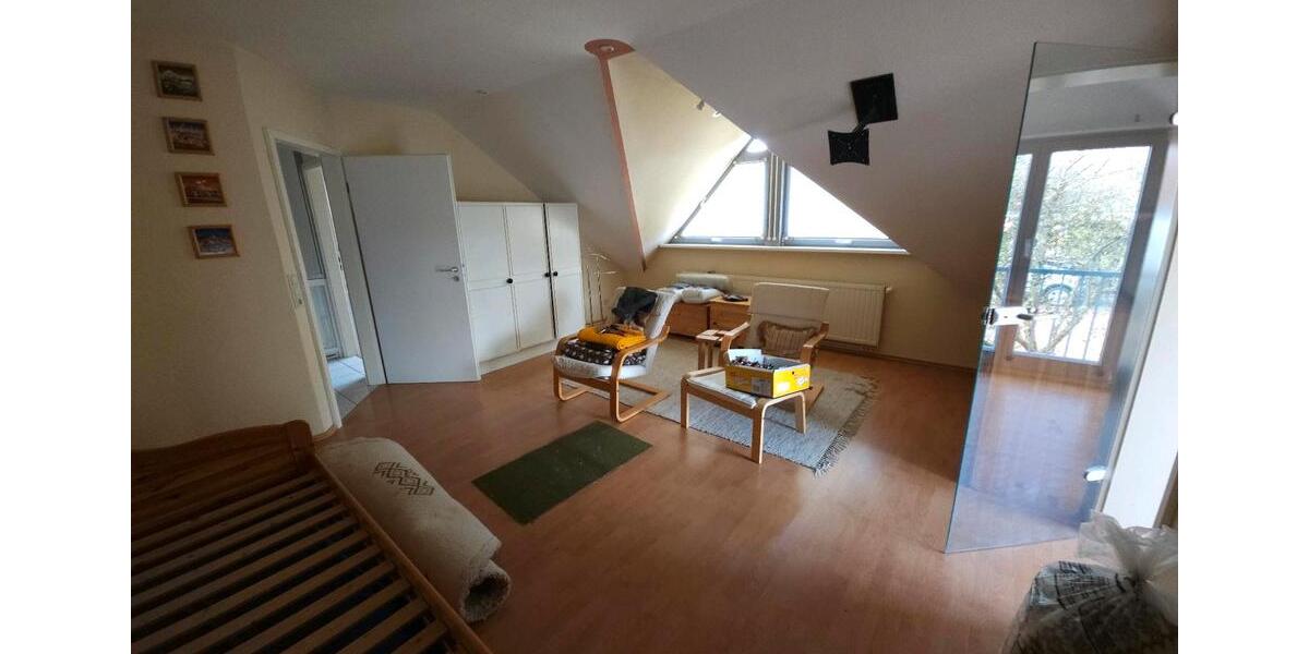 Einfamilienhaus Bexbach - 5 Zimmer, 230 m&sup2;, 1.800&euro; | Angebot:26039639