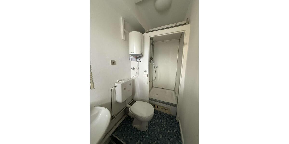 Etagenwohnung Saarbrücken - 1.5 Zimmer, 65 m&sup2;, 550&euro; | Angebot:25649216