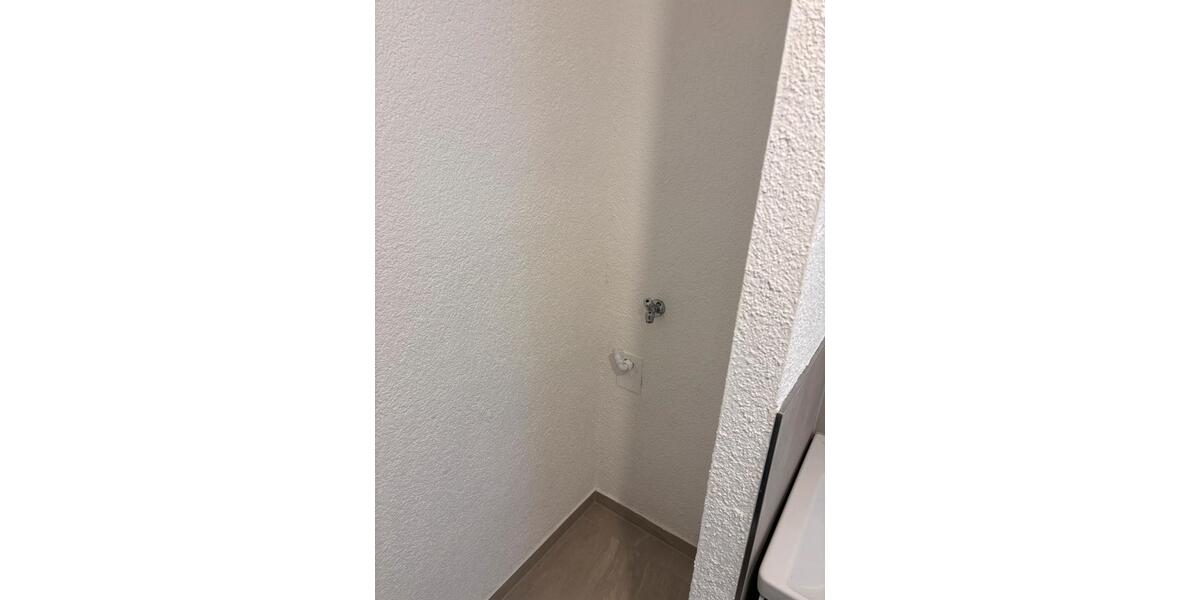 Etagenwohnung Saarbrücken Eschberg - 3 Zimmer, 70 m&sup2;, 940&euro; | Angebot:26007924