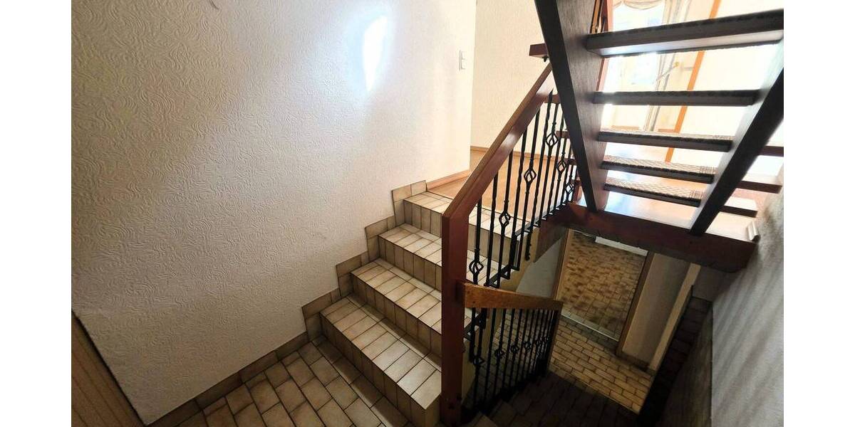 Mehrfamilienhaus, Wohnhaus Quierschied - 7 Zimmer, 170 m&sup2;, 225.000&euro; | Angebot:26804399