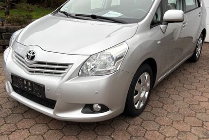 Toyota Verso 95.798 km 9.990 &euro; Bliesen (St. Wendel) 66606